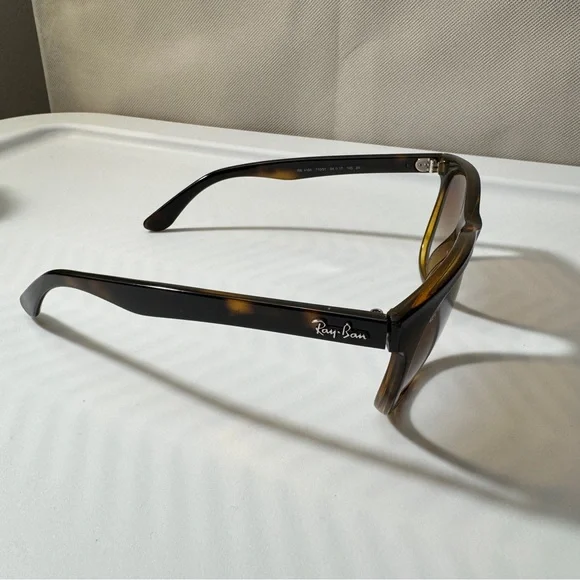 Ray-Ban RB4184 - Picture 6 of 8